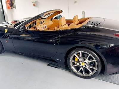 Ferrari California 12000 km pari al nuovo Nero usata Verona