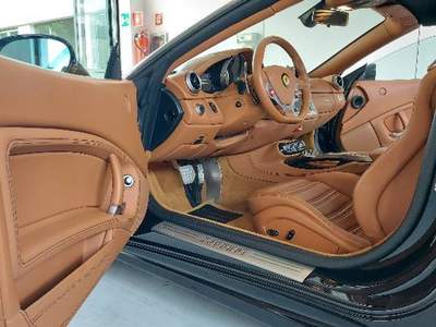 Ferrari California 12000 km pari al nuovo Nero usata Verona