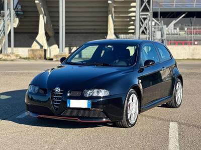 Alfa Romeo 147 3.2i V6 24V cat 3 porte GTA Nero usata Imola Alfa Romeo 147 3.2i V6 24V cat 3 porte GTA Nero usata Imola