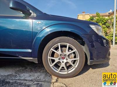 Fiat Freemont 2.0 Mjt 170 CV 4x4 aut. Lounge Blu/Azzurro usata Salerno
