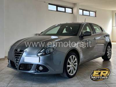 Alfa Romeo Giulietta 1.6 JTDm-2 105 CV Distinctive Grigio usata L'Aquila