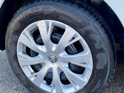Peugeot 208 BlueHDi 75 5 porte Van Access Bianco usata LAMON