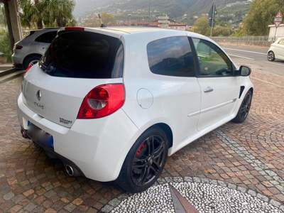 Renault Clio 2.0 16V 203CV 3 porte RS TELAIO CUP Bianco usata Costa Volpino