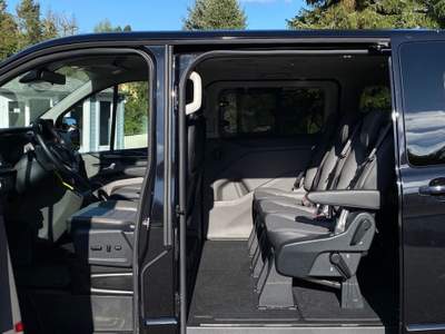 Ford Tourneo Custom 320 2.0 EcoBlue 170CV aut. L1 H1 Titanium Nero usata Castelnuovo Rangone
