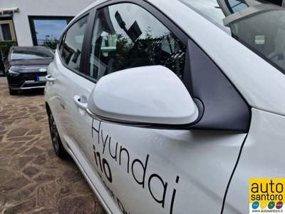 Hyundai i10 1.0 MPI AT Connectline Bianco usata Salerno