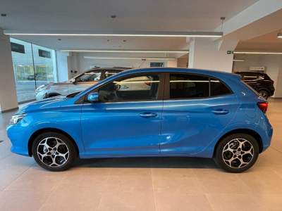 MG3 1500 Hybrid/BENZ - Luxury, NUOVA DA IMMATRICOLARE Blu/Azzurro usata Alba