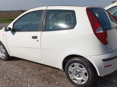 Fiat Punto 1.3 MJT 16V 3p. Active usata Ferrara