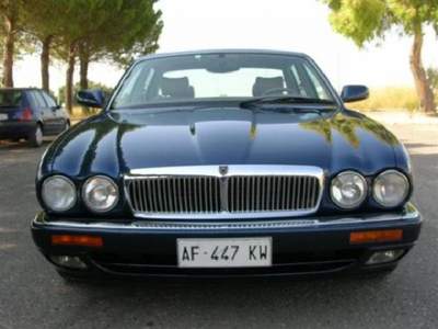 Jaguar XJ6 4.0 aut. Argento usata Montemesola