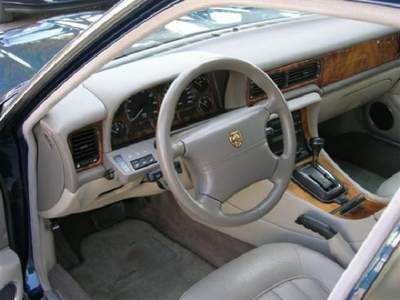 Jaguar XJ6 4.0 aut. Argento usata Montemesola