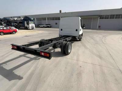 Iveco Daily Daily 35C14 2,3 l136cv 3750mm RuoteGemellari Bianco usata Canino