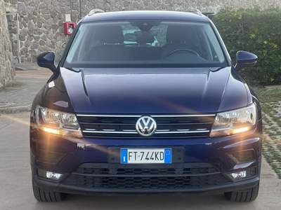 Volkswagen Tiguan 2.0 TDI SCR DSG 4MOTION Business BMT Blu/Azzurro usata Civitavecchia