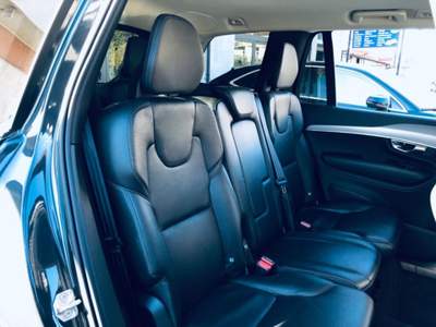 Volvo XC90 B5 (d) AWD Geartronic 7 posti Inscription Grigio usata Isernia