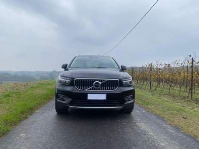 Volvo XC40 T4 Recharge Plug-in Hybrid Inscription Nero usata Moncalvo