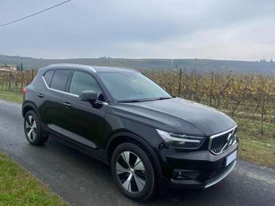 Volvo XC40 T4 Recharge Plug-in Hybrid Inscription Nero usata Moncalvo