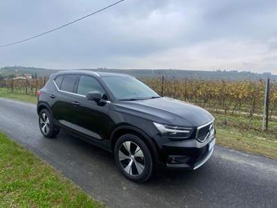Volvo XC40 T4 Recharge Plug-in Hybrid Inscription Nero usata Moncalvo