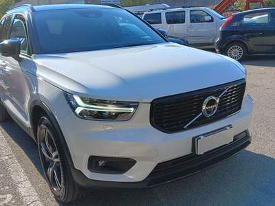 Volvo XC40 B4 AWD Geartronic Inscription MY2021 Bianco usata Senna Comasco