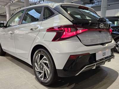Hyundai i20 i20 1.0 MT Connectline 100CV NAVI Bianco usata Milano