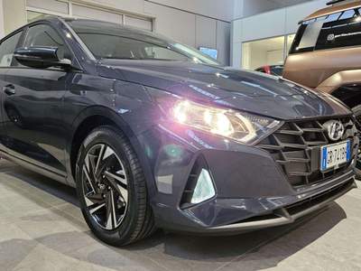 Hyundai i20 1.2 84CV CONNECNTLINE KM0 Grigio usata Milano