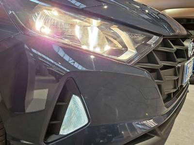 Hyundai i20 1.2 84CV CONNECNTLINE KM0 Grigio usata Milano