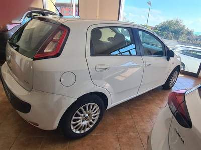Fiat Punto 1.3 mjt Dynamic s&s 95cv 5p Bianco usata Siderno
