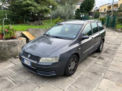 Fiat Stilo Vendo Fiat stilo con turbina o manicotto da sostituire Nero usata Atessa