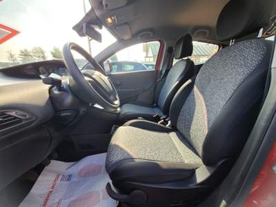 Lancia Ypsilon 1.0 FireFly 5p.Hybrid Ecochic Gold**PROMO FINANZIA Rosso usata Magenta