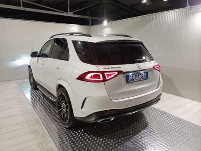 Mercedes-Benz GLE de 4Matic Plug-in hybrid Premium Bianco usata Magenta