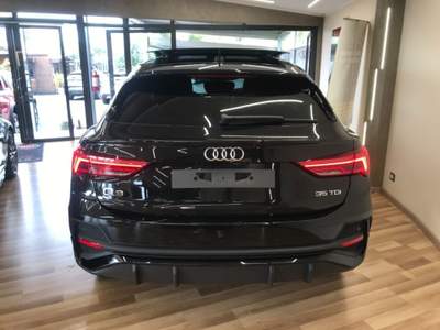 Audi Q3 SPB 35 TDI S tronic Identity Black + Tetto Nero usata Santa Maria di Licodia