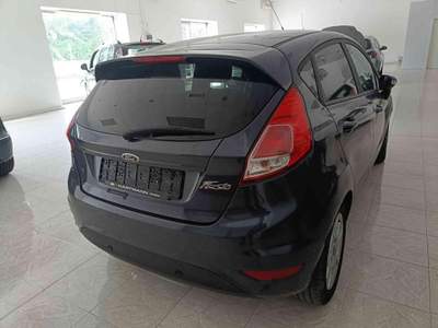 Ford Fiesta 1.2 60CV 5 porte Neopatentati Grigio usata Mondolfo