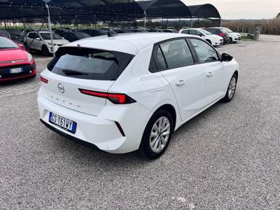 Opel Astra 1.2 Turbo 110 CV Edition Bianco usata Pieve di Soligo