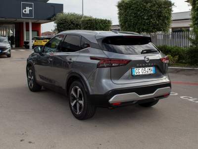 Nissan Qashqai MHEV 140 CV Premiere Edition Grigio usata Fondi