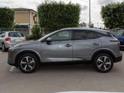 Nissan Qashqai MHEV 140 CV Premiere Edition Grigio usata Fondi