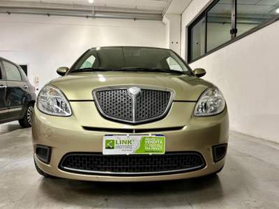 Lancia Ypsilon 1.2 Argento - OK NEOPATENTATI - TAGLIANDATA Oro usata Ancona