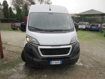 Peugeot Boxer 333 2.2 BlueHDi 140 S&S PM-TM Furgone Bianco usata MAGENTA