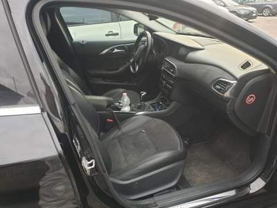 Infiniti Q30 1.5  CDI 109 CV Premium - Neopatentati Nero usata Cava Manara