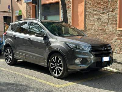 Ford Kuga 1.5 TDCI 120 CV S&S 2WD Powershift ST-Line Grigio usata Imola