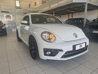 Volkswagen Maggiolino 2.0 TDI DSG Design BlueMotion Technology Bianco usata COLOGNO MONZESE