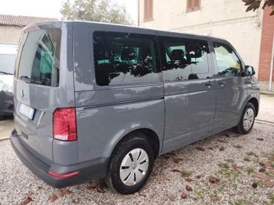 Volkswagen Caravelle 2.0 TDI 110CV PC Trendline AUTOCARRO 6 POSTI Grigio usata Ferrara