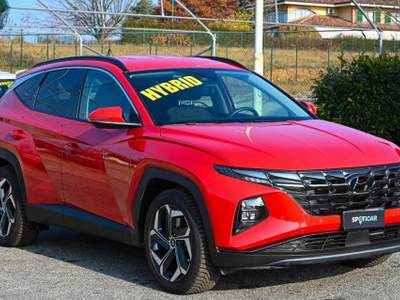 Hyundai Tucson 1.6 HEV 4WD auto Exellence Rosso usata Pianezza
