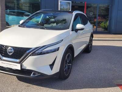Nissan Qashqai MHEV 158 CV Xtronic 4WD Tekna Bianco usata Monte di Procida