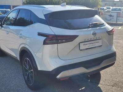 Nissan Qashqai MHEV 158 CV Xtronic 4WD Tekna Bianco usata Monte di Procida