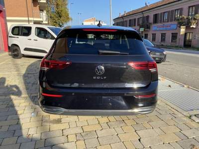 Volkswagen Golf 2.0 TDI 150 CV DSG SCR Move NAVI-LED-TETTO-CAM Nero usata Alba