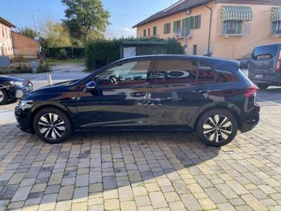 Volkswagen Golf 2.0 TDI 150 CV DSG SCR Move NAVI-LED-TETTO-CAM Nero usata Alba