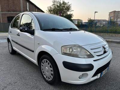 Citroen C3 1.1 airdream Perfect Techno neopatentati Bianco usata Torino Citroen C3 1.1 airdream Perfect Techno neopatentati Bianco usata Torino