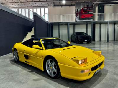 Ferrari F355 SPIDER GIALLA FULL SERVICE ASI Giallo usata San Paolo d'Argon