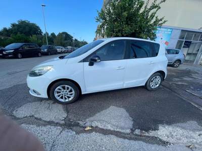 Renault Scénic Scénic XMod 1.5 dCi 110CV EDC Energy Bianco usata AGROPOLI
