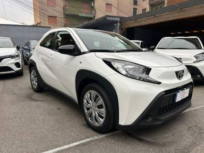 Toyota Aygo 1.0 VVT-i 72 CV 5 porte Active S-CVT Bianco usata Cinisello Balsamo