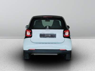 Smart ForTwo III 2015 -  1.0 Passion 71cv twinamic Bianco usata Mosciano Sant'Angelo