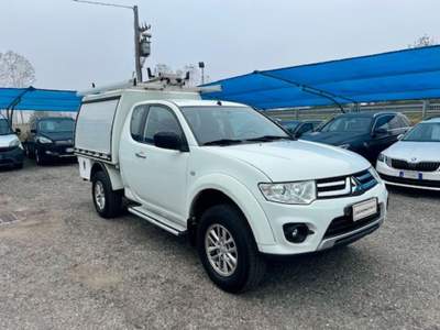 Mitsubishi L200 2.5 DI-D/178CV DC Intense Plus DPF-ATTREZZATO+IVA Bianco usata Roburent