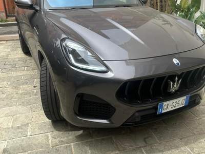 Maserati Grecale benzina /elettrica Grigio usata Alì Terme